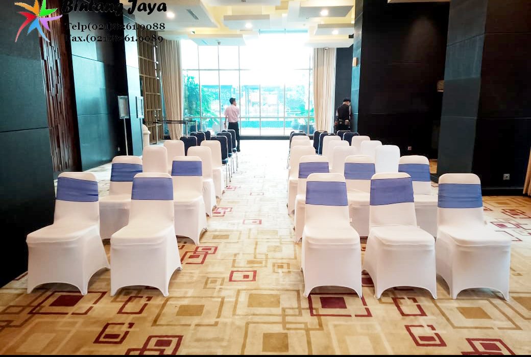 Rental Kursi Futura Cover Putih Pita Biru di Jagakarsa untuk Berbagai Event