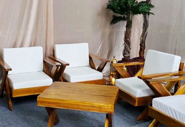 Sewa Sofa Outdoor untuk Area VIP dan Chill Zone Event
