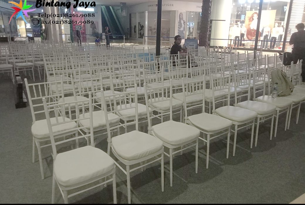 Sewa Kursi Tiffany Putih Jakarta untuk Area Dining dan Lounge Event