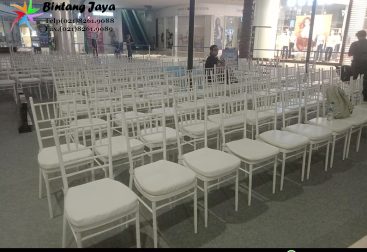 Sewa Kursi Tiffany Putih Jakarta untuk Area Dining dan Lounge Event