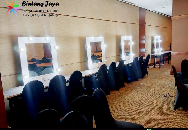 Sewa Cermin Rias Putih Plus Lampu Area Jakarta