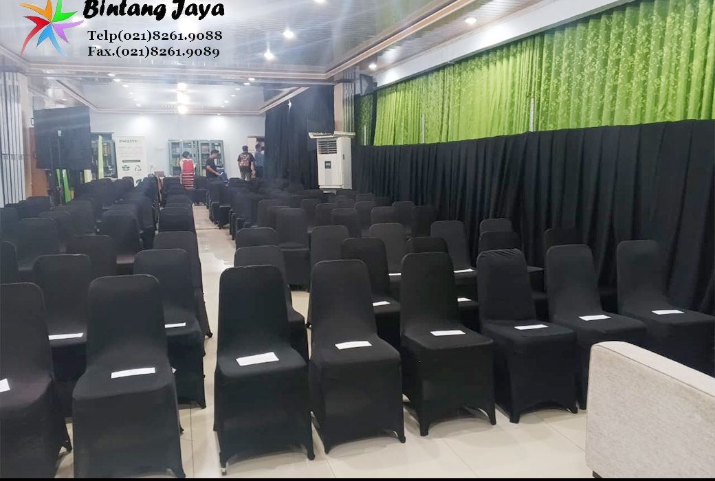 Rental Kursi Futura Cover Hitam, Tampilan Eksklusif untuk Berbagai Acara