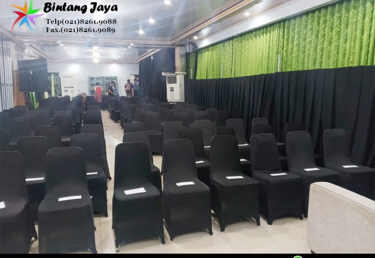 Rental Kursi Futura Cover Hitam, Tampilan Eksklusif untuk Berbagai Acara