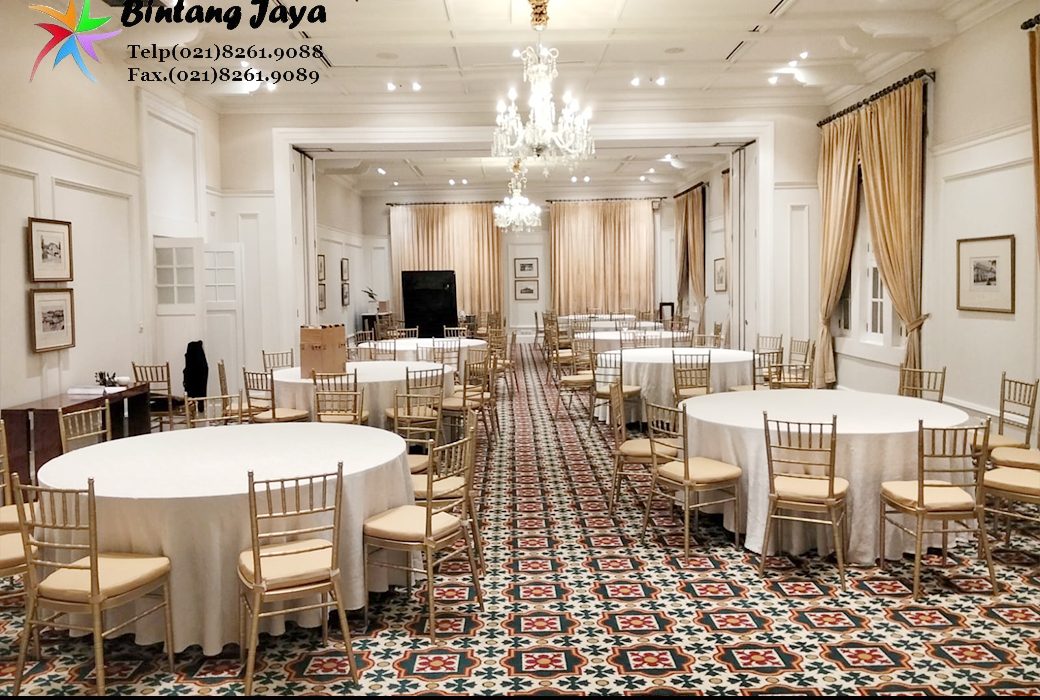 Rental Meja Bulat, Kursi Tiffany, Toilet Portable Area Depok untuk Event yang Elegan dan Nyaman