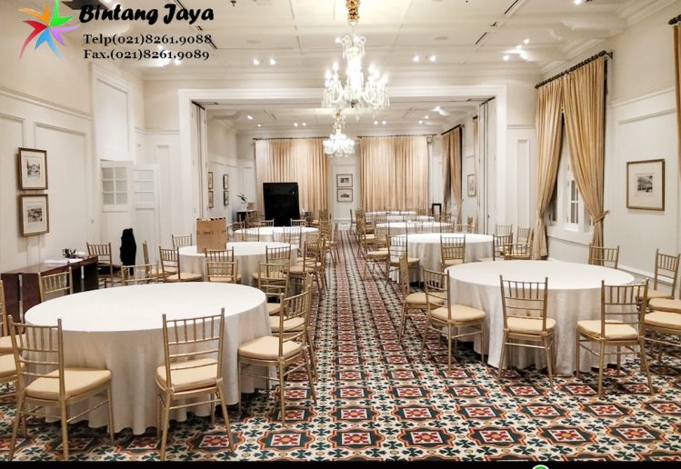 Rental Meja Bulat, Kursi Tiffany, Toilet Portable Area Depok untuk Event yang Elegan dan Nyaman