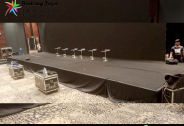 Sewa Kursi Barstool, Karpet, Black Curtain Jakarta untuk Event Modern dan Profesional