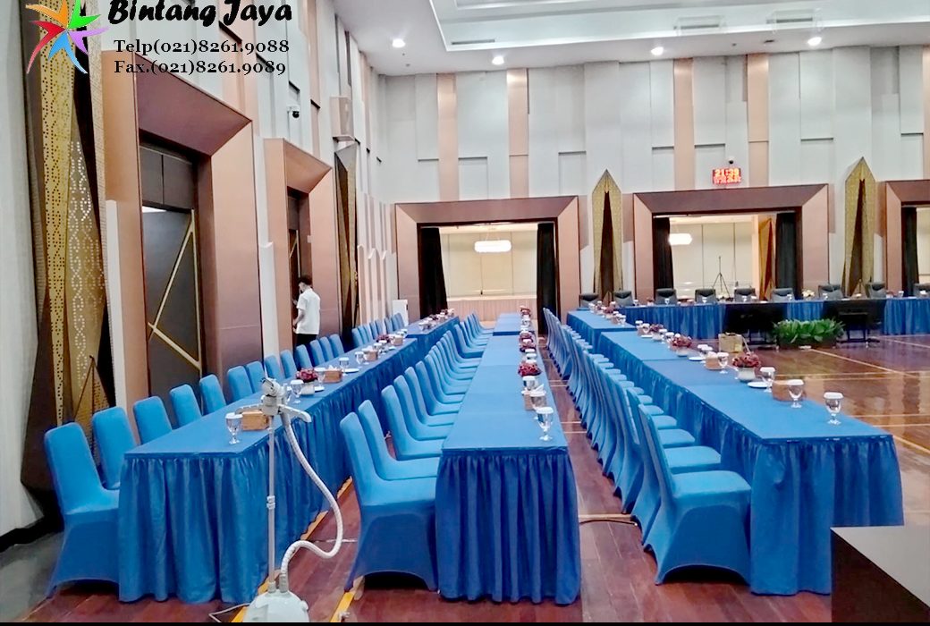 Sewa Meja, Kursi Cover Biru Jakarta untuk Event yang Rapi dan Profesional