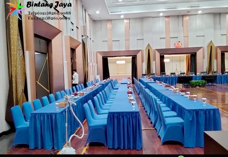 Sewa Meja, Kursi Cover Biru Jakarta untuk Event yang Rapi dan Profesional
