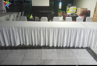 Sewa Kursi Futura, Meja Kotak, Bantal Lesehan Jakarta untuk Acara yang Nyaman dan Profesional