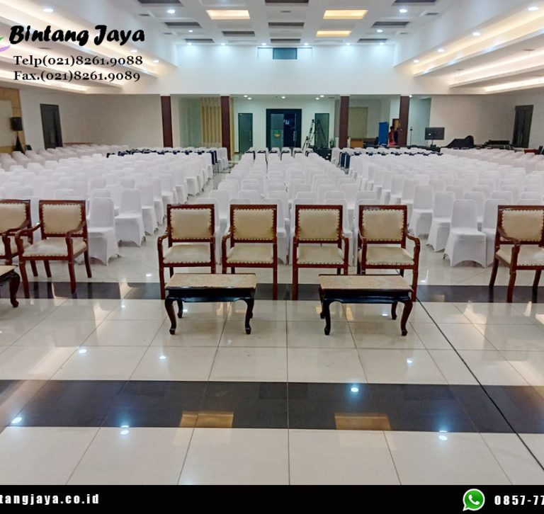 Sewa Kursi Arm Chairs atau Kursi VIP Kayu Jakarta untuk Lounge dan Corporate Event Premium