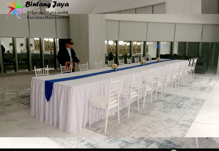 Sewa Meja Kotak, Kursi Tiffany Putih Event Plaza Jamsostek Jaksel
