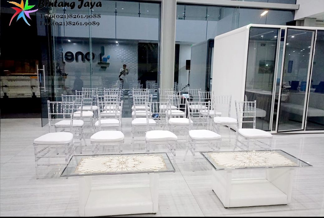 Rental Kursi Tiffany, Meja VIP Kaca Putih Jakarta untuk Event Elegan dan Berkelas