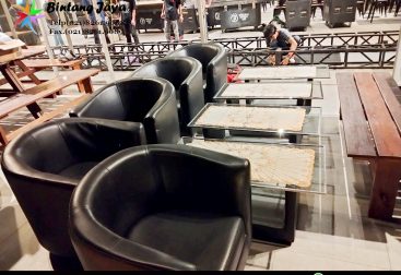Sewa Sofa Hitam Type Oval Single Jakarta untuk Area VIP yang Elegan dan Nyaman